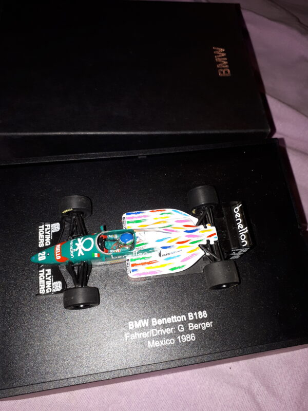 BMW BENETTON B 186 FAHRER/DRIVER: G.BERGER MEXICO 1986 1:43
