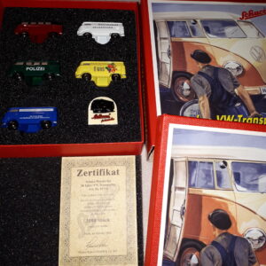 SCHUCO SET 50 JAHRE VW TRANSPORTER 5 AUTOS 1 PIN