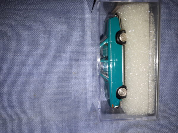 BREKINA HO 1:87 BMW 2000 TÜRKIS