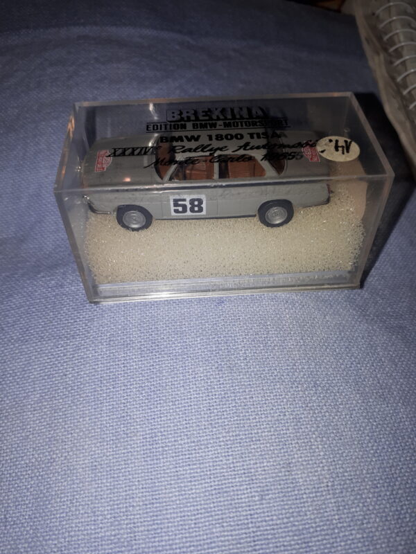 BREKINA HO 1:87 BMW 1800 TISA #58 GRAU
