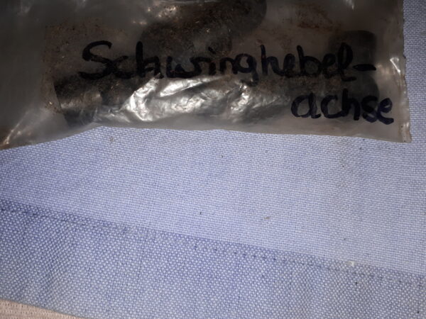 V8 T08-B66, GUMMIMUFFE SCHWINGHEBELACHSE (ZYLINDERKOPF)