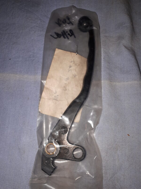 KUPPLUNGSHEBEL MTX125 LC,W MIT RIFFEL