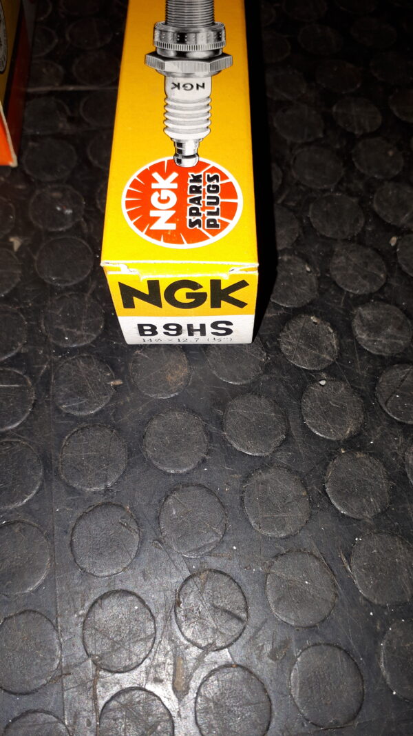 NGK ZÜNDKERZE B9HS
