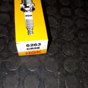 NGK ZÜNDKERZE CR9E – 6263
