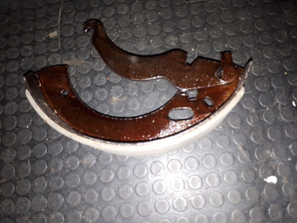 T7B065R BREMSBACKE HINTEN RECHTS