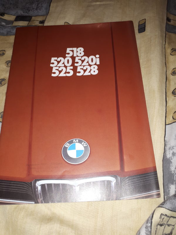 BMW 518,520,520i,525,528 mit preise pkw programm und farben polster 2/76