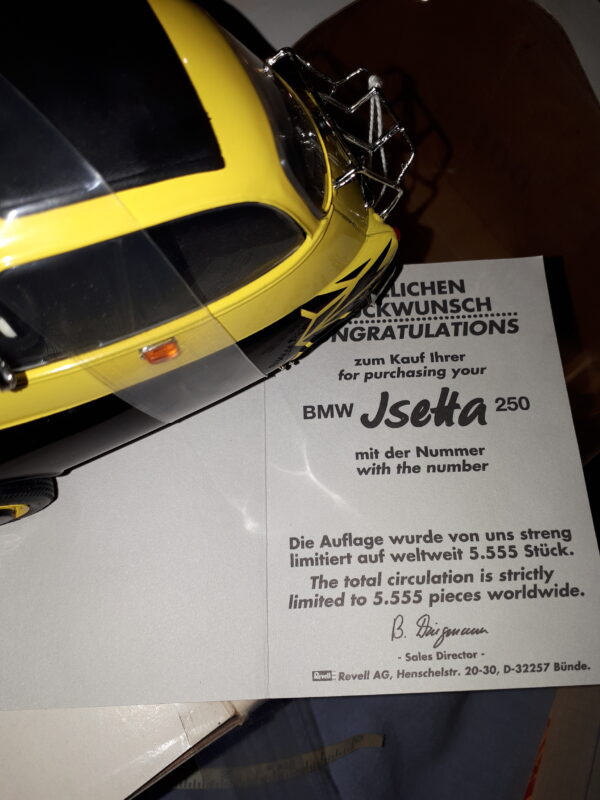 REVELL BMW ISETTA SCHWARZ GELB 1:18