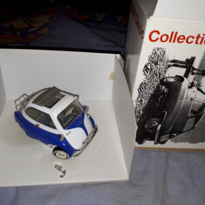 BMW CLASSIC BMW ISETTA BLAU/WEIß 1:18 1955-1962