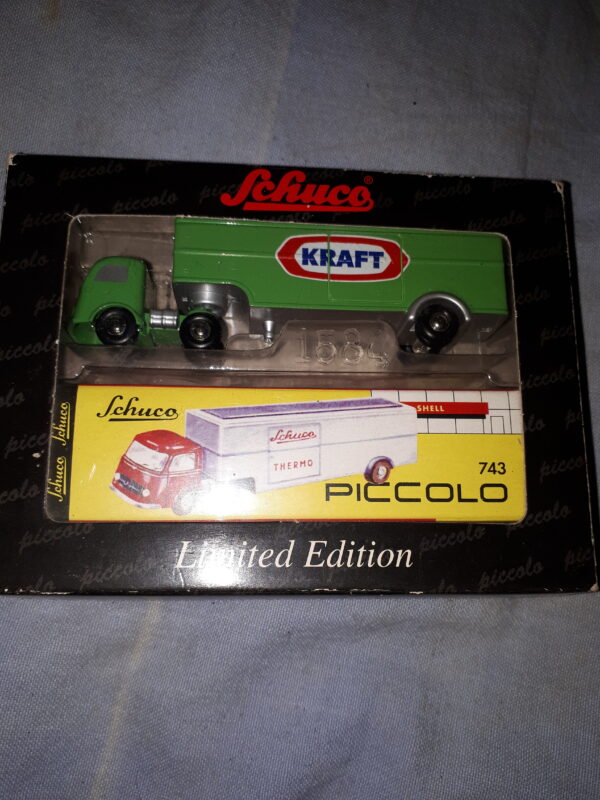 SCHUCO 1:90 MB KOFFERSATTELZUG KRAFT GRÜN ,1/2003