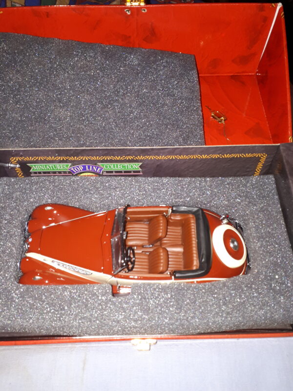 GUITOY TOP LINE BMW 327 CABRIO (1937) ROT/WEIß 1:18