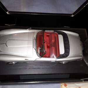 REVELL BMW 507 CABRIO,SILBER  1:18