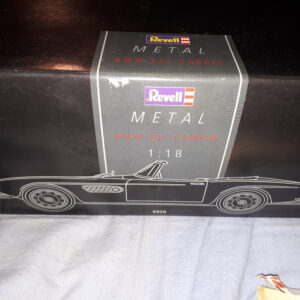 REVELL BMW 507 CABRIO,SILBER  1:18