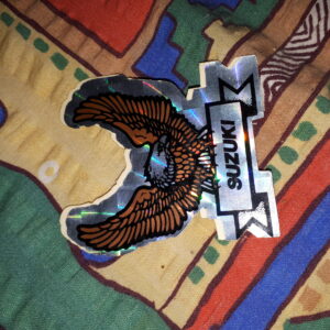 AUFKLEBER ADLER MIT SCHRIFTZUG METALLIC