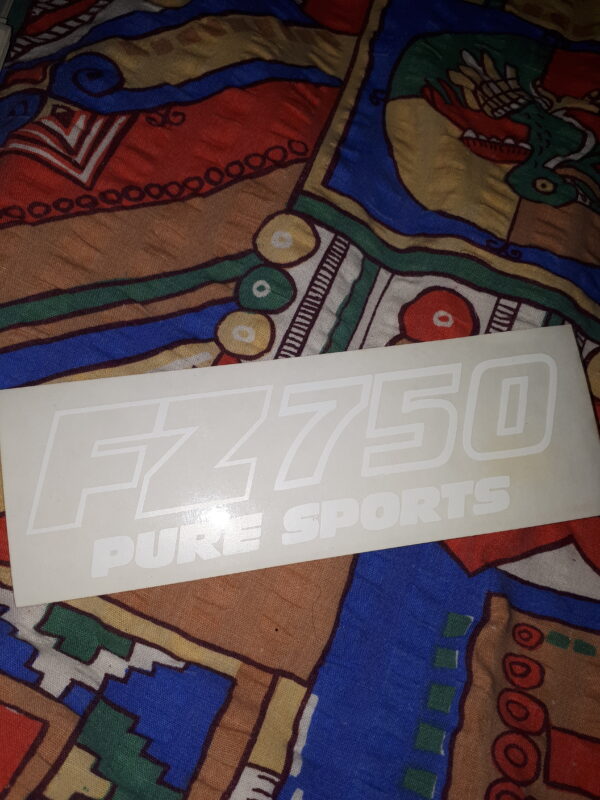 AUFKLEBER FZ 750 PURE SPORTS WEIß