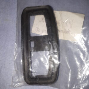 E094 BLINKERUNTERLAGE SCHWARZ ISETTA