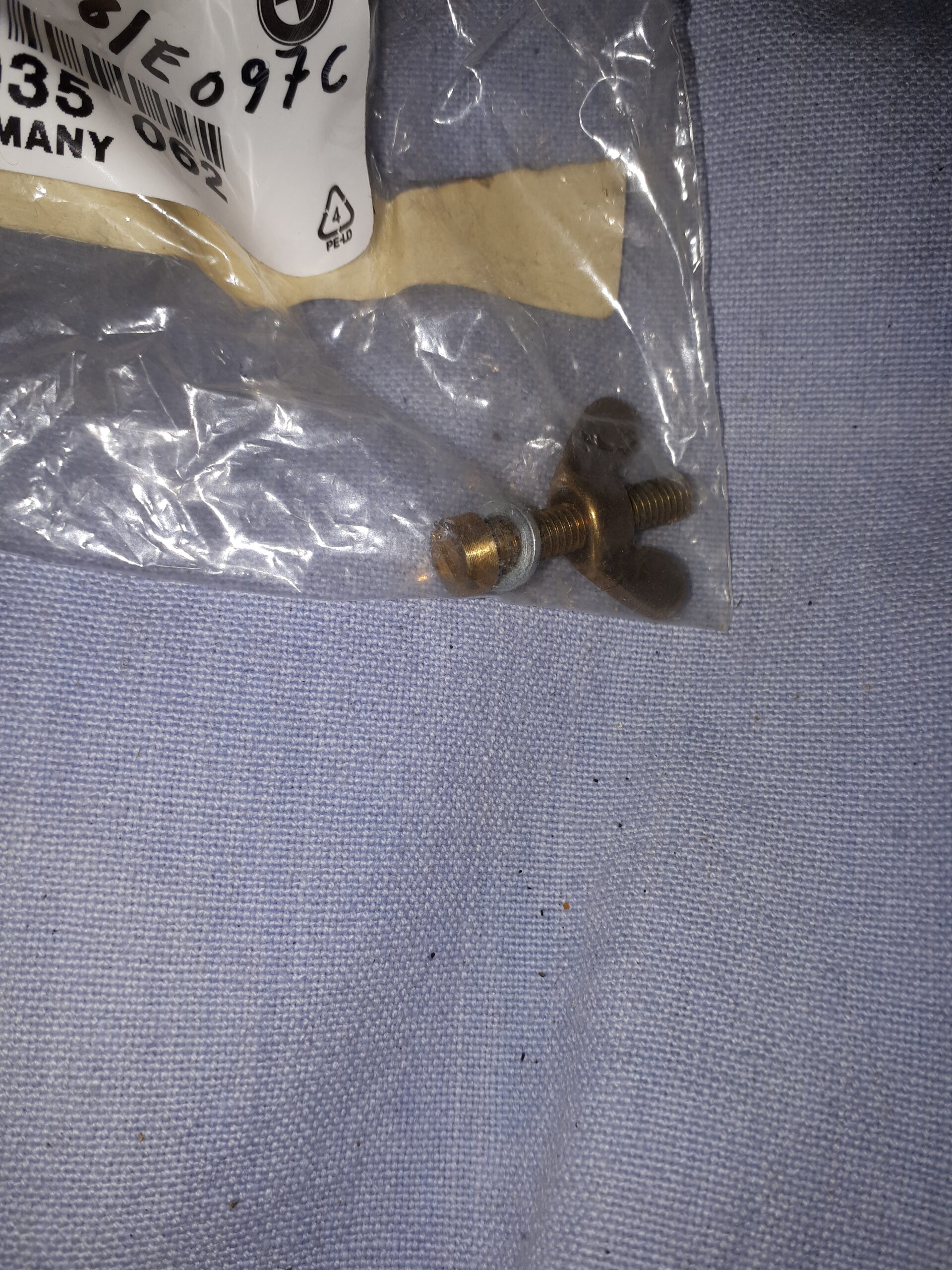 E97c SCHRAUBE MIT FLÜGELMUTTER FÜR RÜCKLICHT BMW ISETTA