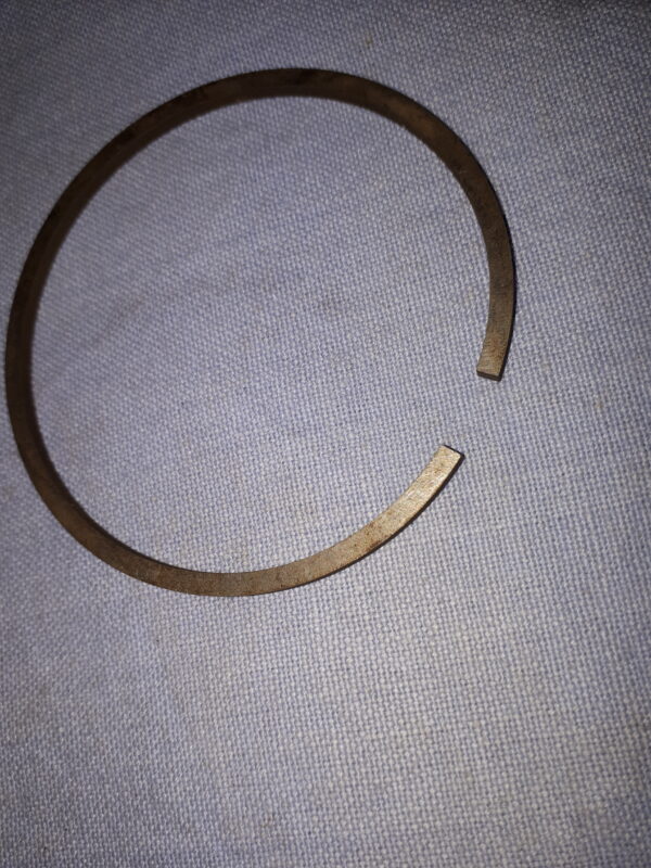 M050 KOLBENRING 69 x 2,5 , 2.NUT