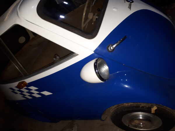 BMW ISETTA 250ccm BLAU/WEIß LEICHT RESTAURIER BEDÜRFTIG.BJ.08.04.1960