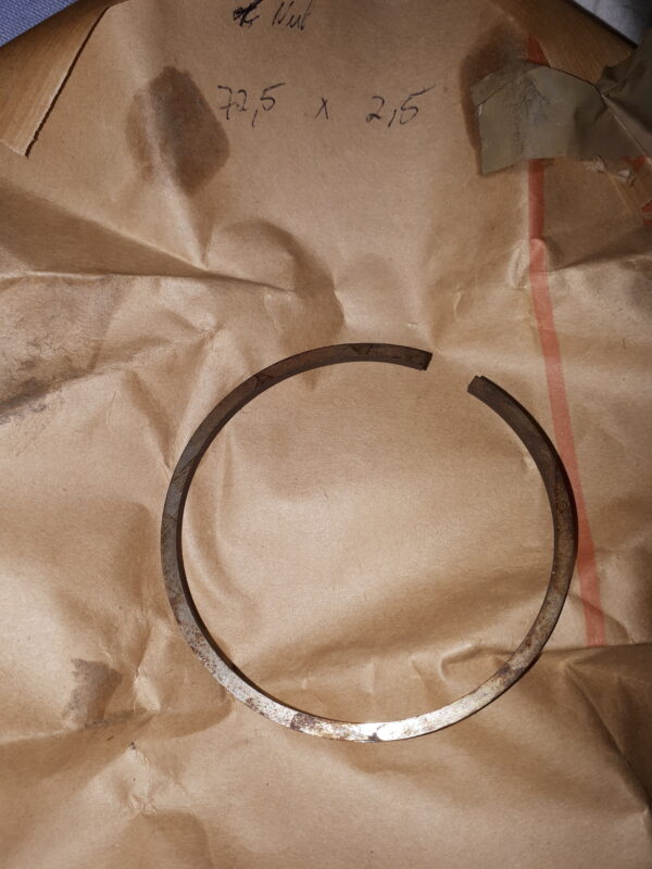 M051 KOLBENRING 72,5x 2,5 , 2.NUT