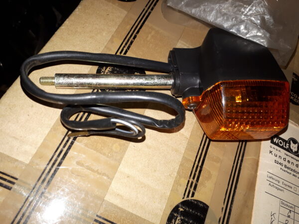 BLINKER -1142 HINTEN GPZ500S