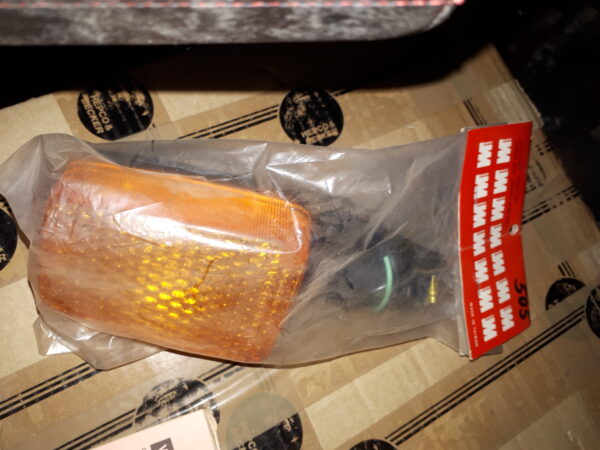 BLINKER CB650B -438- HINTEN