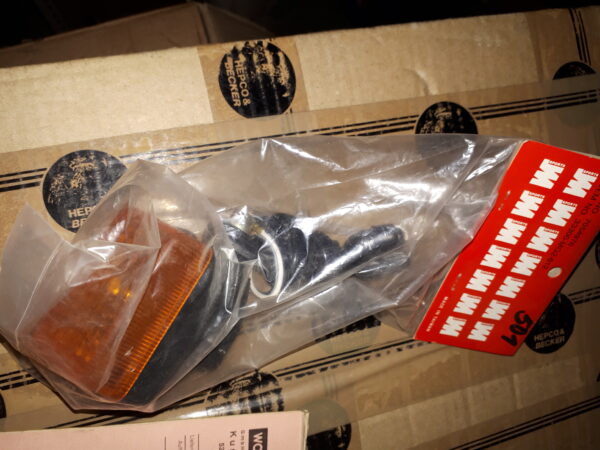 BLINKER XL350 VORNE RECHTS -MG2- KE1-