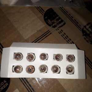 GLÜHBIRNE AUS BUNDESWEHRBESTAND 7VOLT