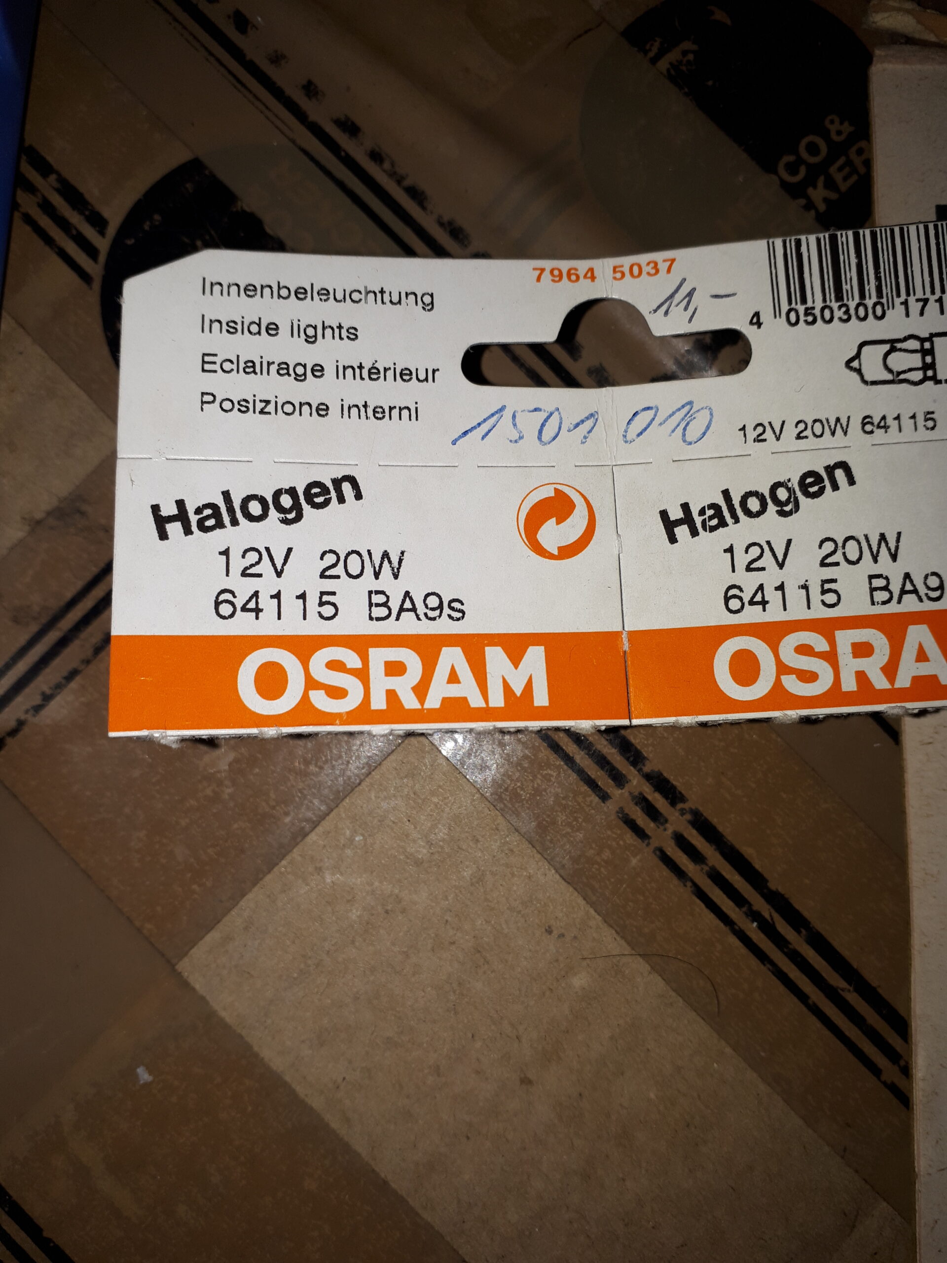 T20B40 GLÜHBIRNE 12V4W BA9 OSRAM 3893