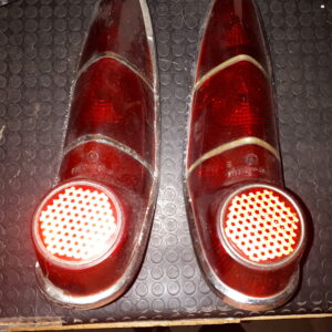 T20B035 RÜCKLICHTGLAS ROT USA