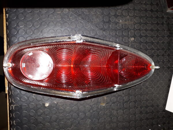 T20B035 RÜCKLICHTGLAS ROT USA NEU
