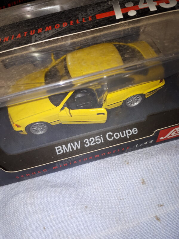 SCHUCO BMW 325i COUPE GELB 1:43