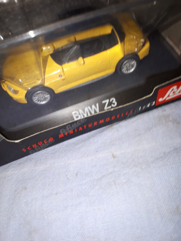 SCHUCO BMW Z3 GESCHLOSSEN GELB 1:43