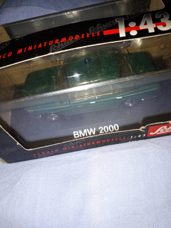 SCHUCO BMW 2000 POLIZEI GRÜN 1:43