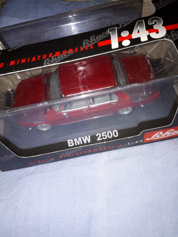 SCHUCO BMW 2500 ROT 1:43