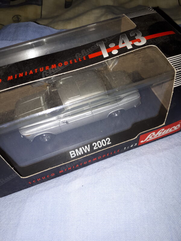 SCHUCO BMW 2002 SILBER 1:43