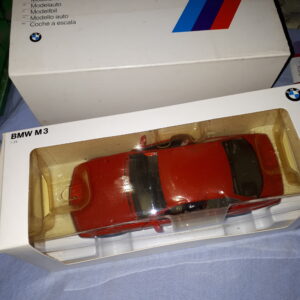 BMW M3 ROT 1:24