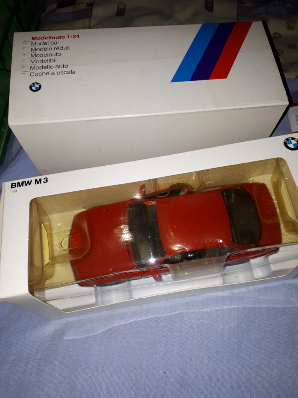 BMW M3 ROT 1:24