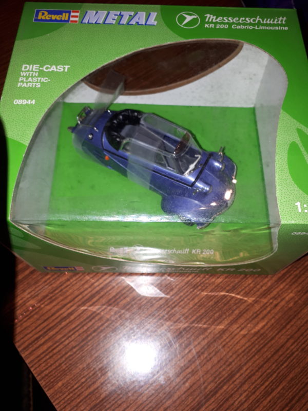 REVELL METALL MESSERSCHMITT KR 200 CABRIO LIMOUSINE 1:18