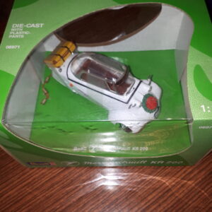 REVELL  METALL MESSERSCHMITT KR 200 JUST MARRIERT 1:18