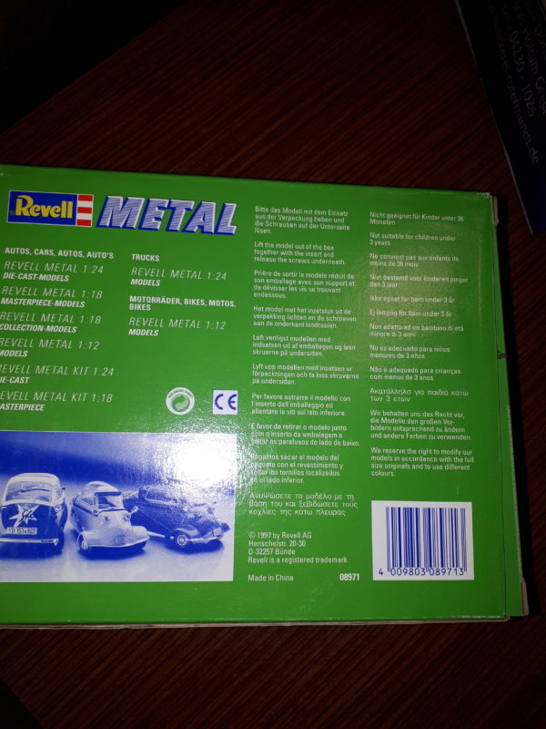 REVELL  METALL MESSERSCHMITT KR 200 JUST MARRIERT 1:18
