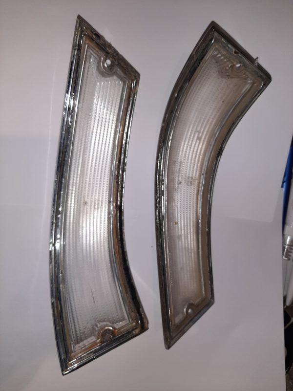 T20B025 BLINKERGLAS VORNE RECHTS UND LINKS WEIß(USA)