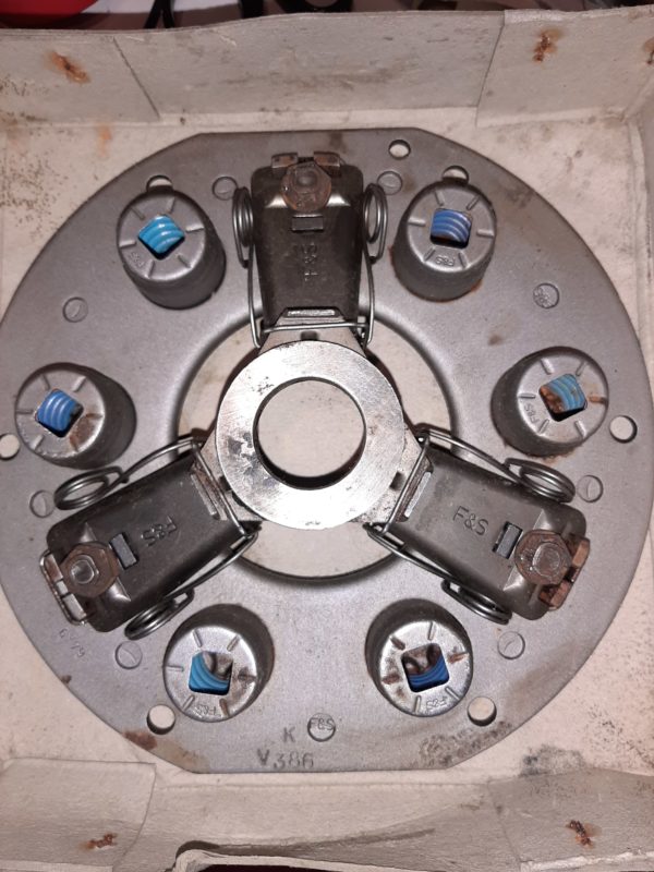 T2B089 KUPPLUNGSDRUCKPLATTE 180 F&S