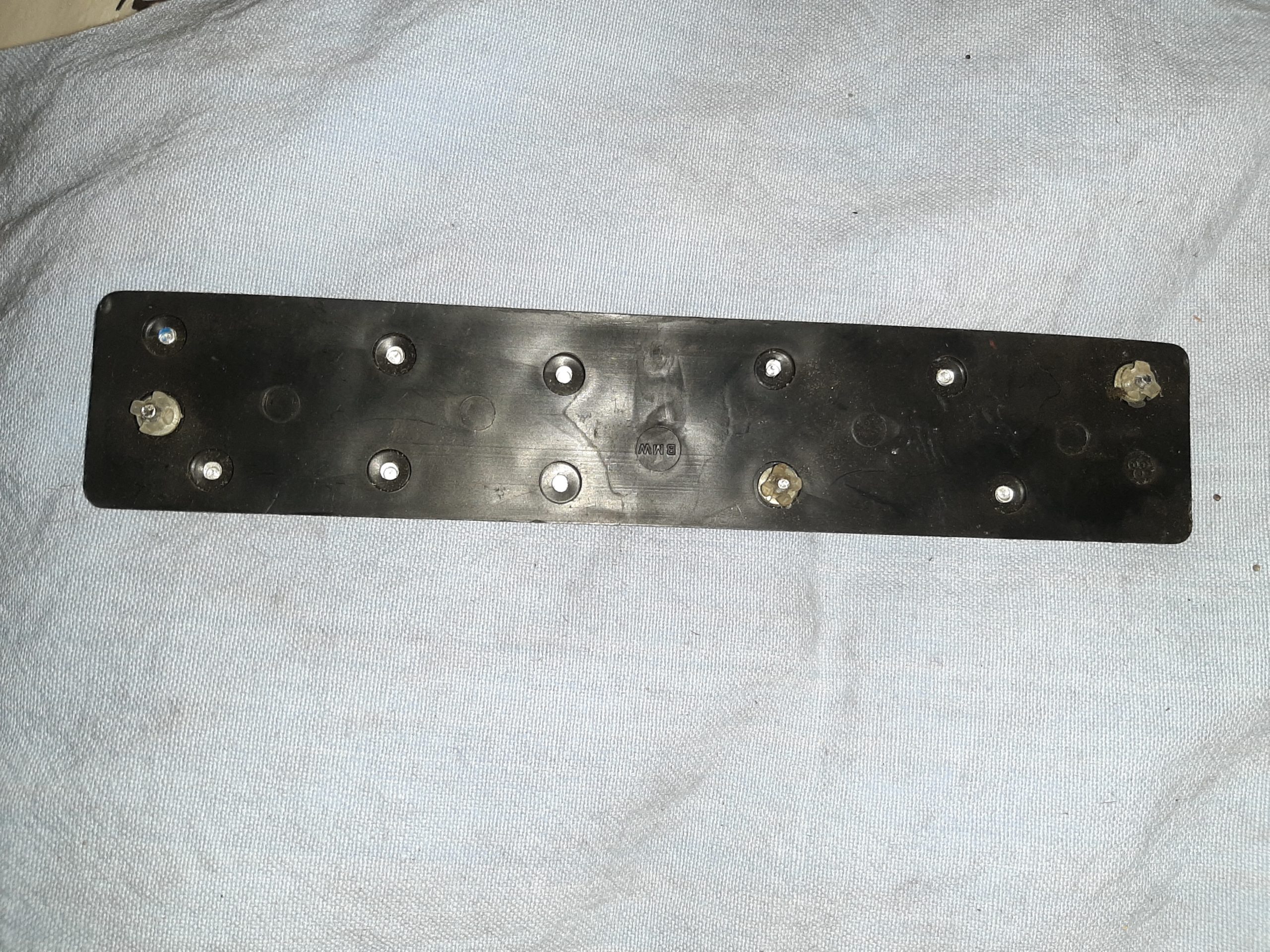 EMBLEM BMW 728 MIT UNTERGRUND