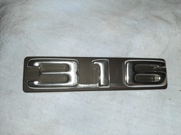 EMBLEM BMW 316 MIT UNTERGRUND