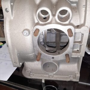 T1B001 Motorgehäuse ohne Benzinpumpenanschluss
