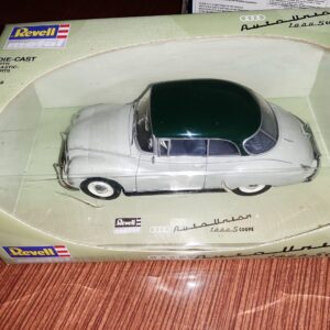 REVELL METAL AUTO UNION 1000S COUPE GRAU/GRÜN 1:18