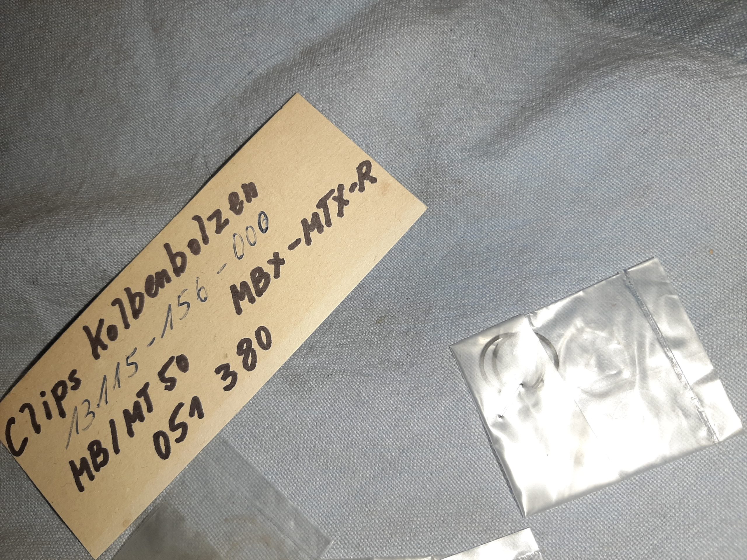 CLIPS KOLBENBOLZEN 12mm MB/MT50/MBX;MTX-R 2Stück