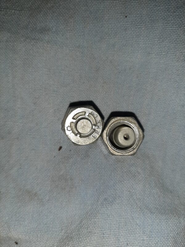 CAR:TUBE