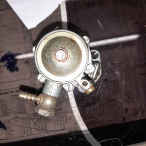 T4B036 BENZINPUMPE LS,FÜR EINEN VERGASER