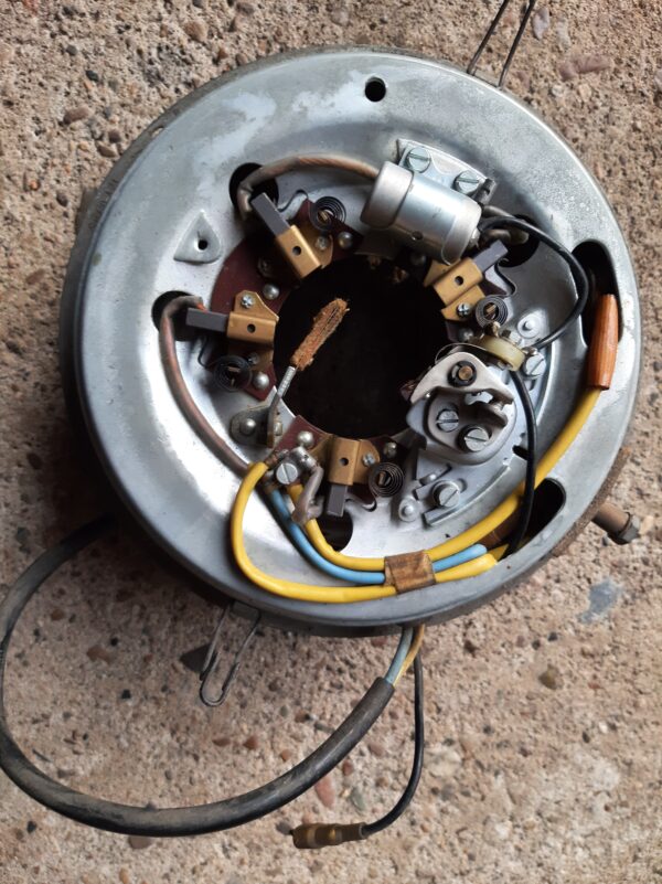 DYNASTARTER OHNE ANKER UNBENUTZT FÜR NSU MIT DECKEL